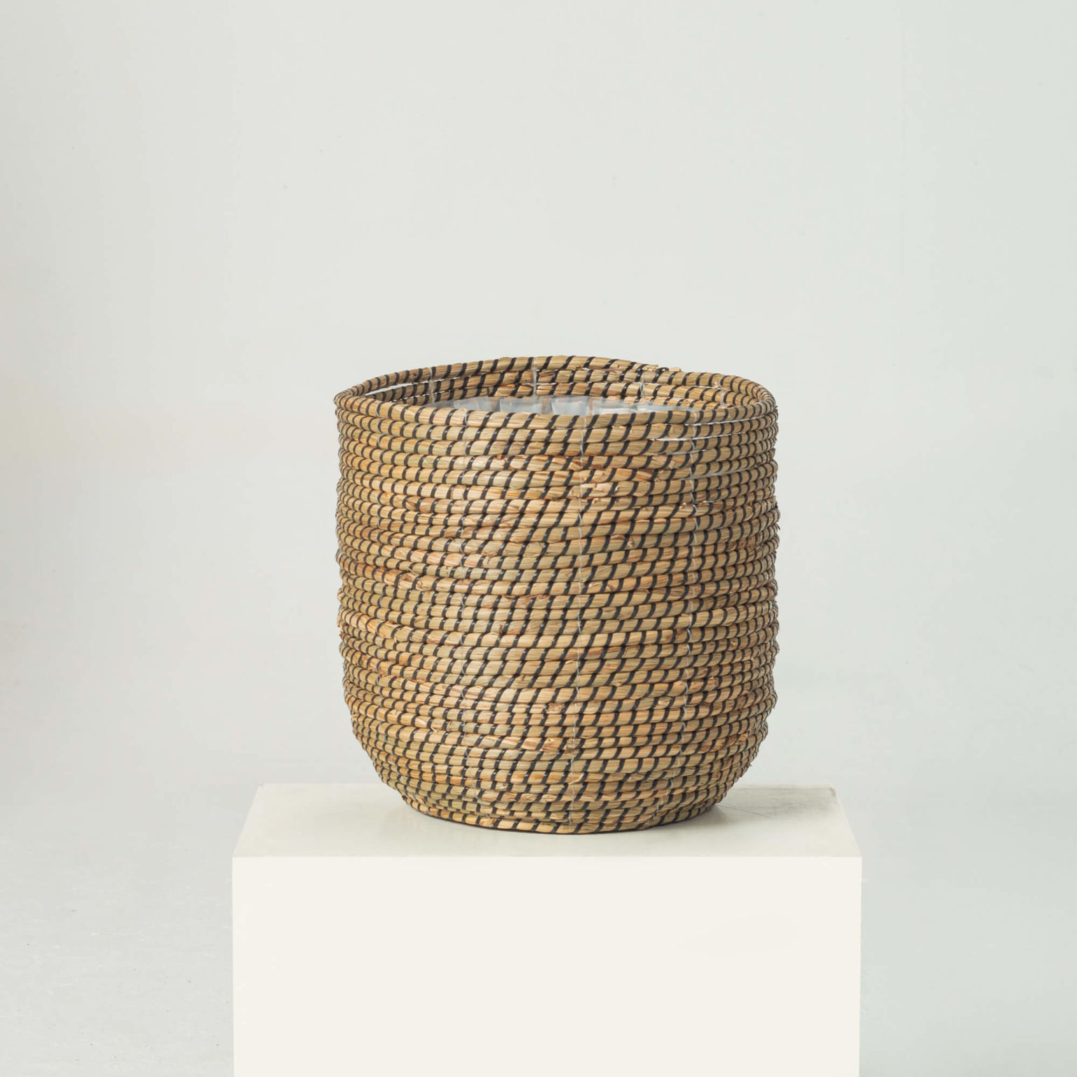 Natural Seagrass Banana Wicker Planters Indoor Wholesale